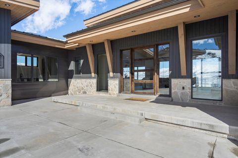 Tiny photo for 6251 E LEGACY DR, Huntsville, UT 84317 (MLS # 2127478)