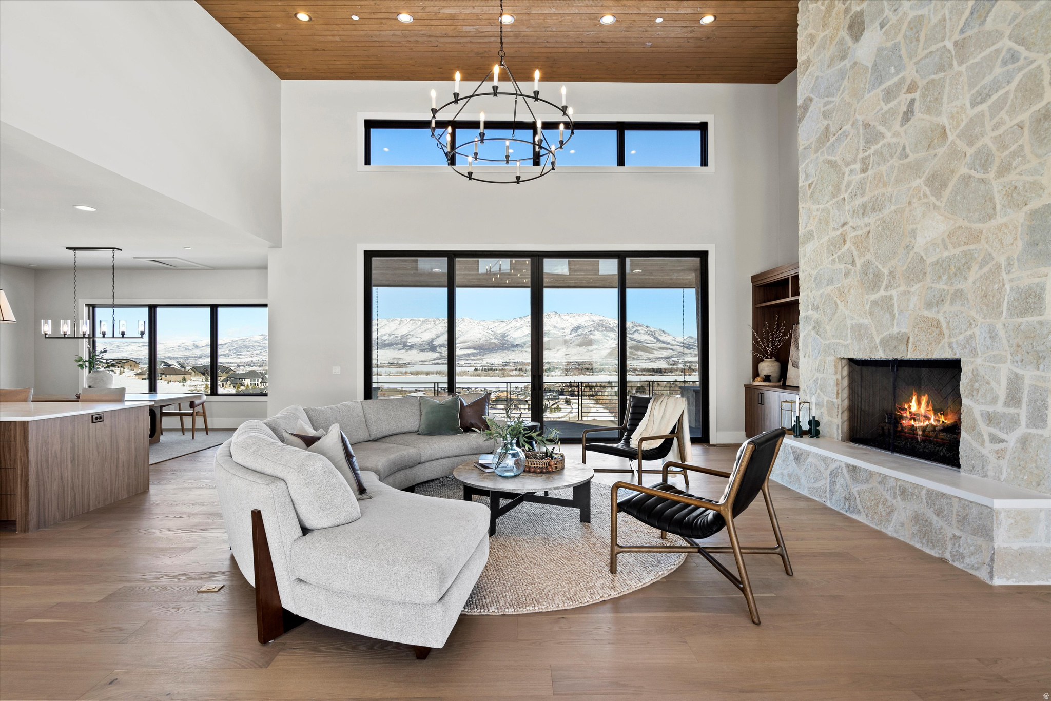 LEGACY MOUNTAIN - Residential