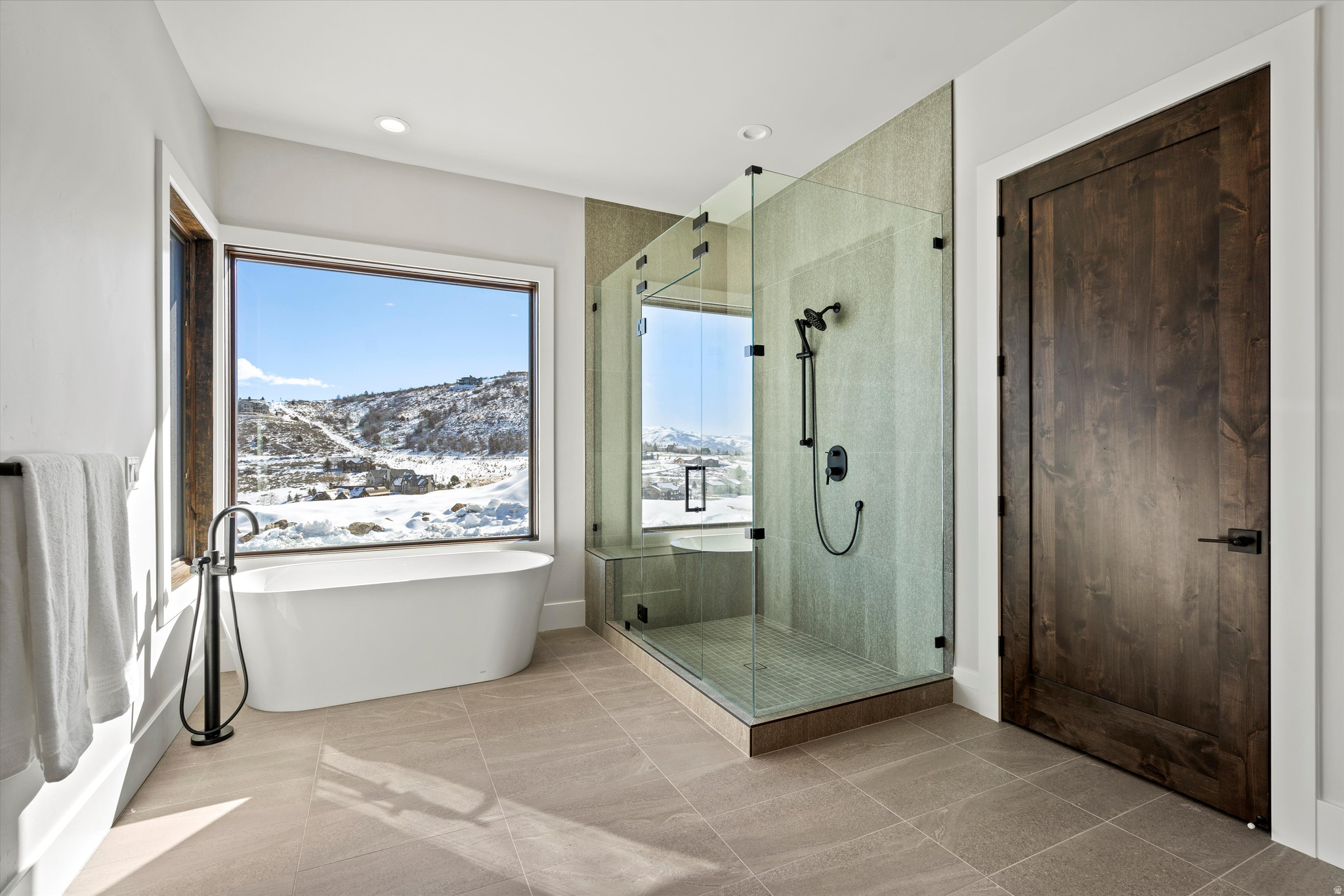 LEGACY MOUNTAIN - Residential