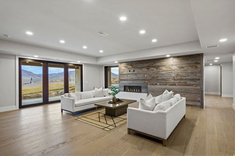 Tiny photo for 6251 E LEGACY DR, Huntsville, UT 84317 (MLS # 2127478)