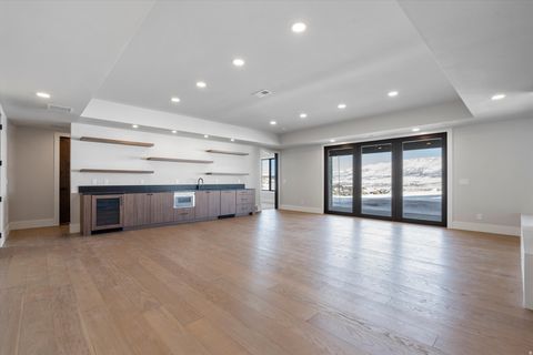 Tiny photo for 6251 E LEGACY DR, Huntsville, UT 84317 (MLS # 2127478)