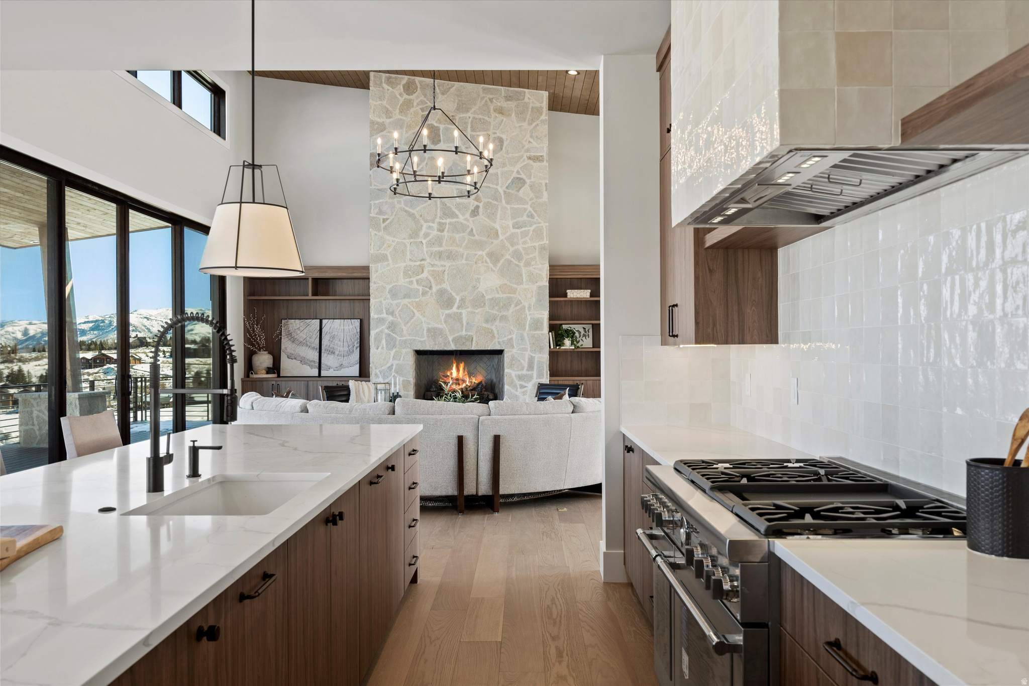 LEGACY MOUNTAIN - Residential