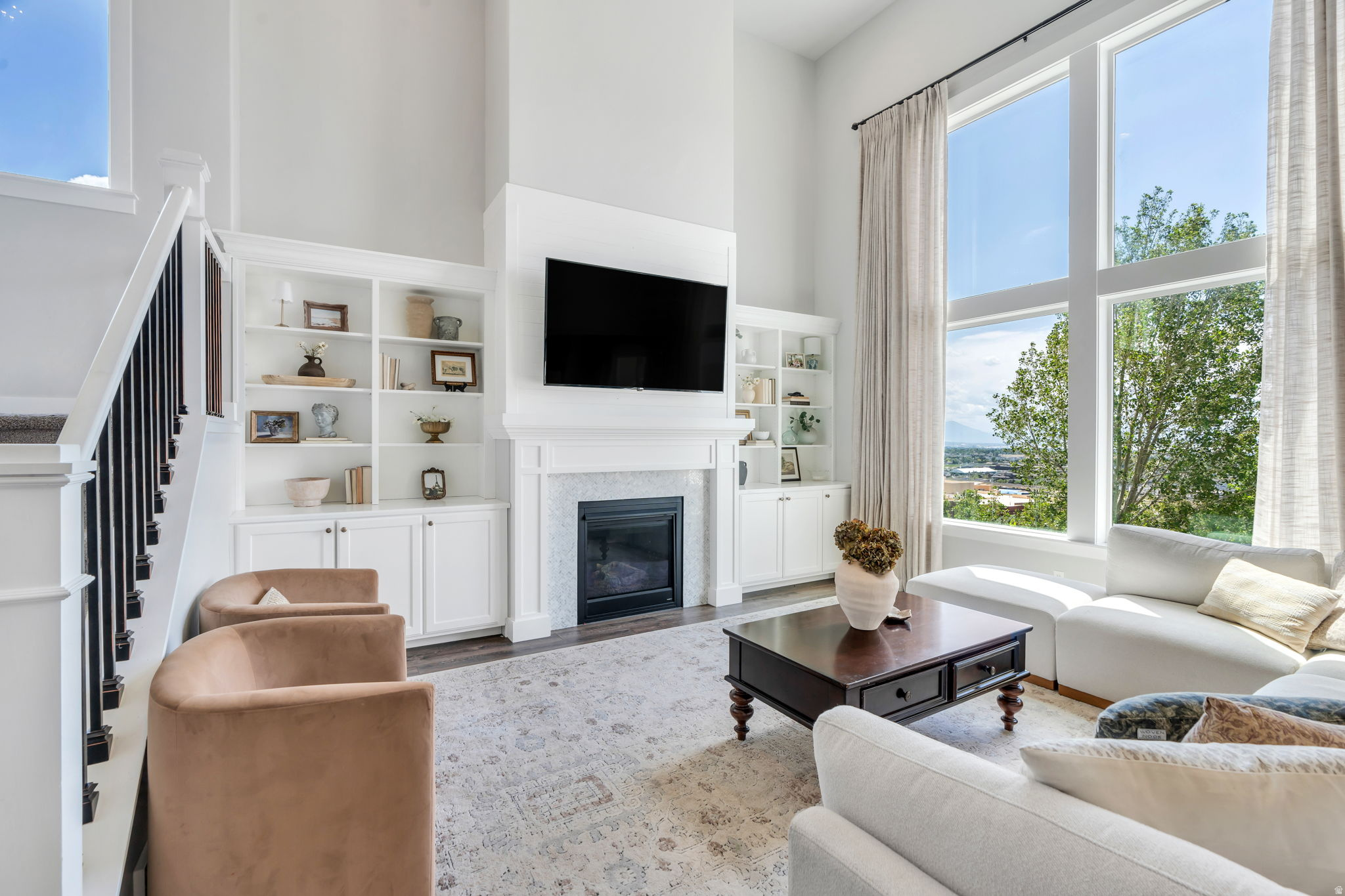 CANYON HILLS - Residential
