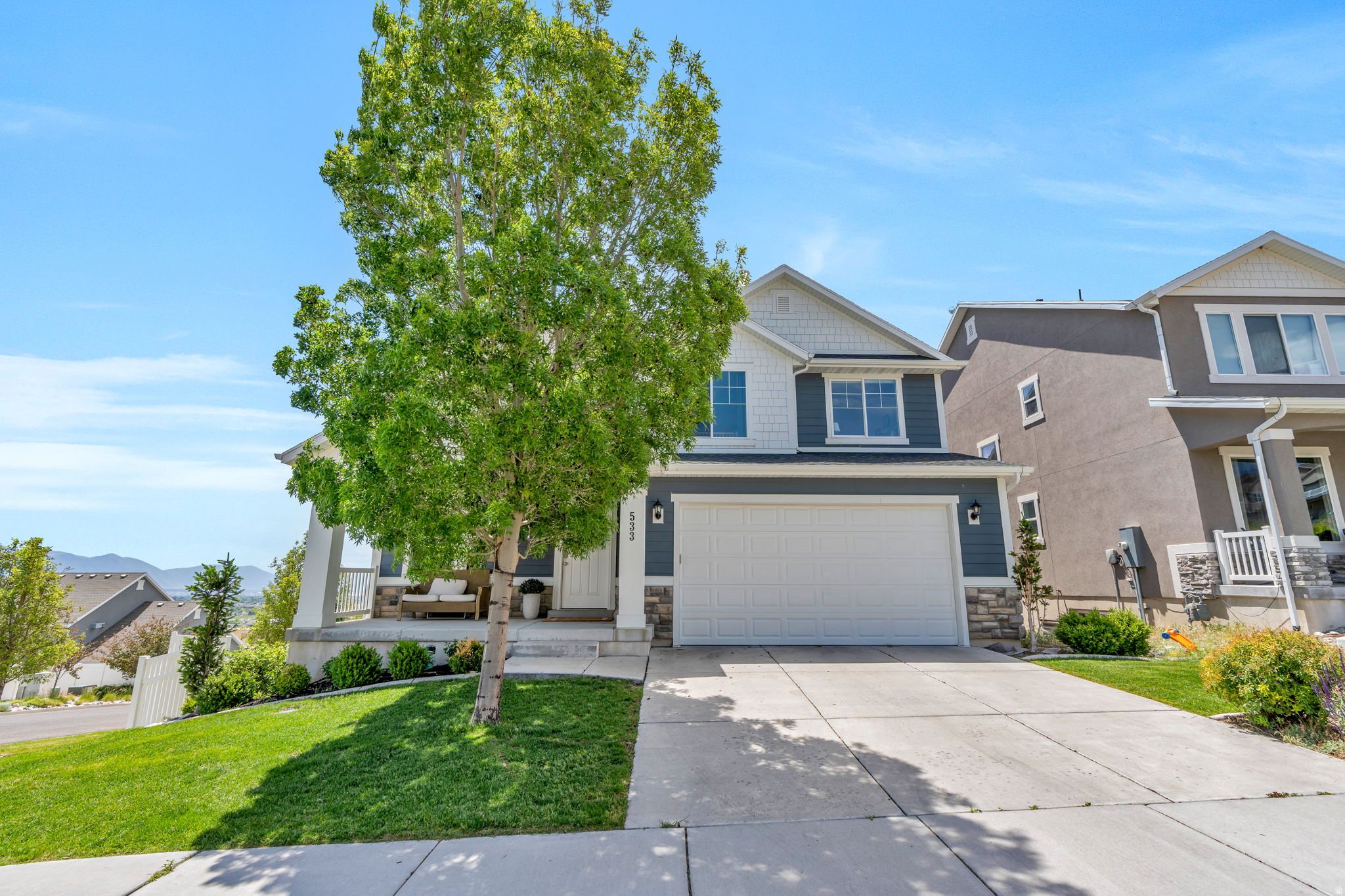 CANYON HILLS - Residential