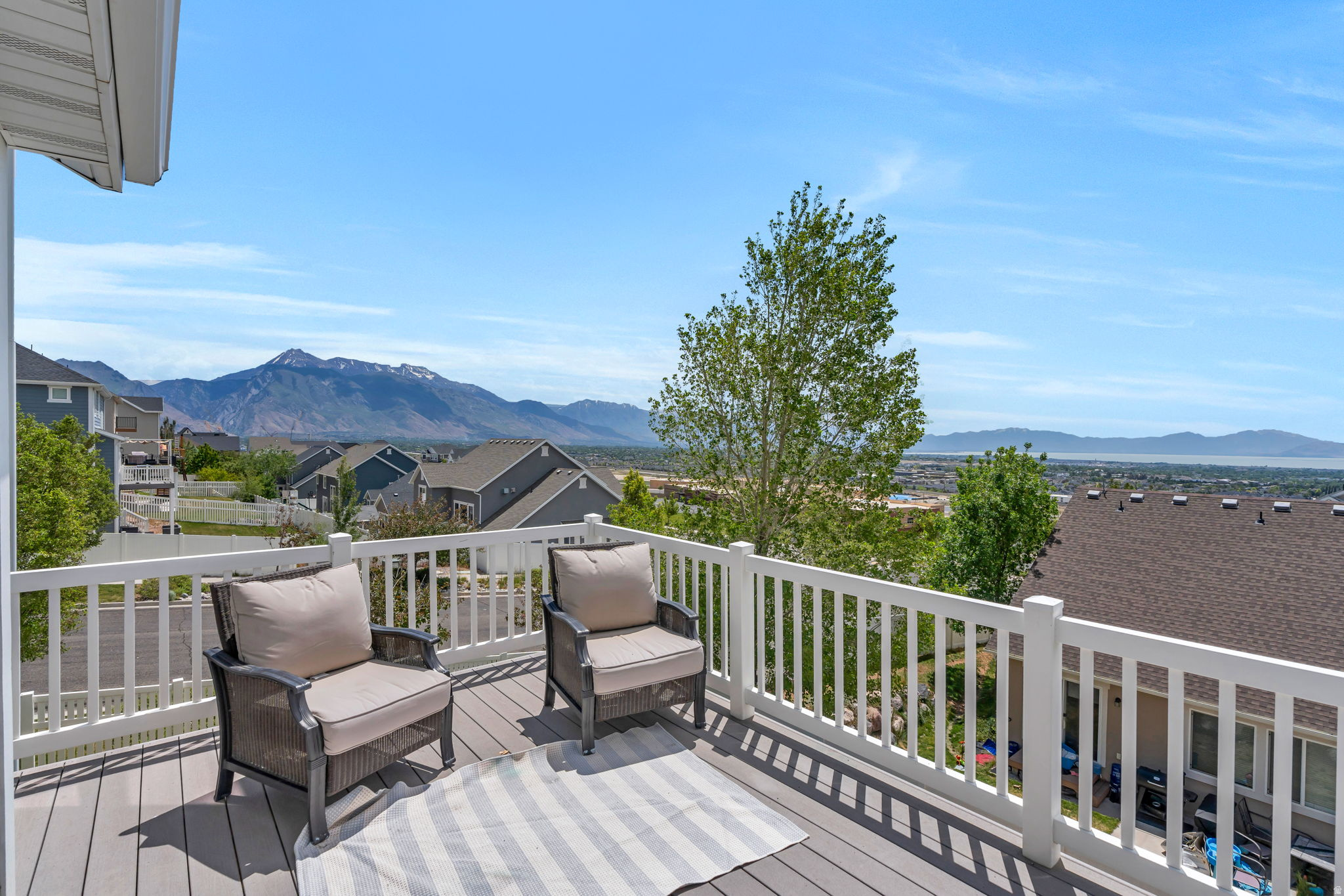 CANYON HILLS - Residential