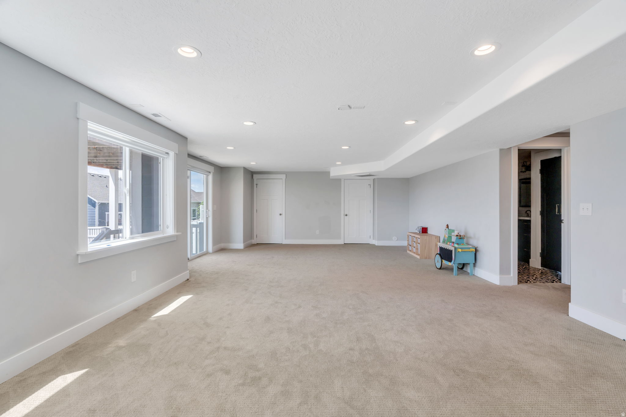 CANYON HILLS - Residential