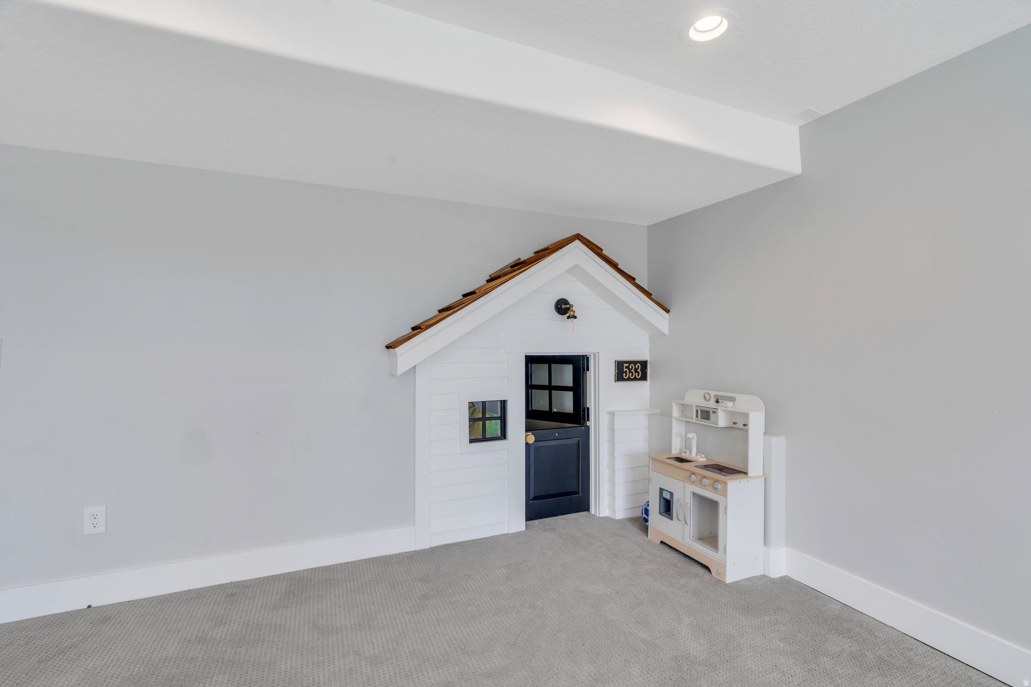 CANYON HILLS - Residential