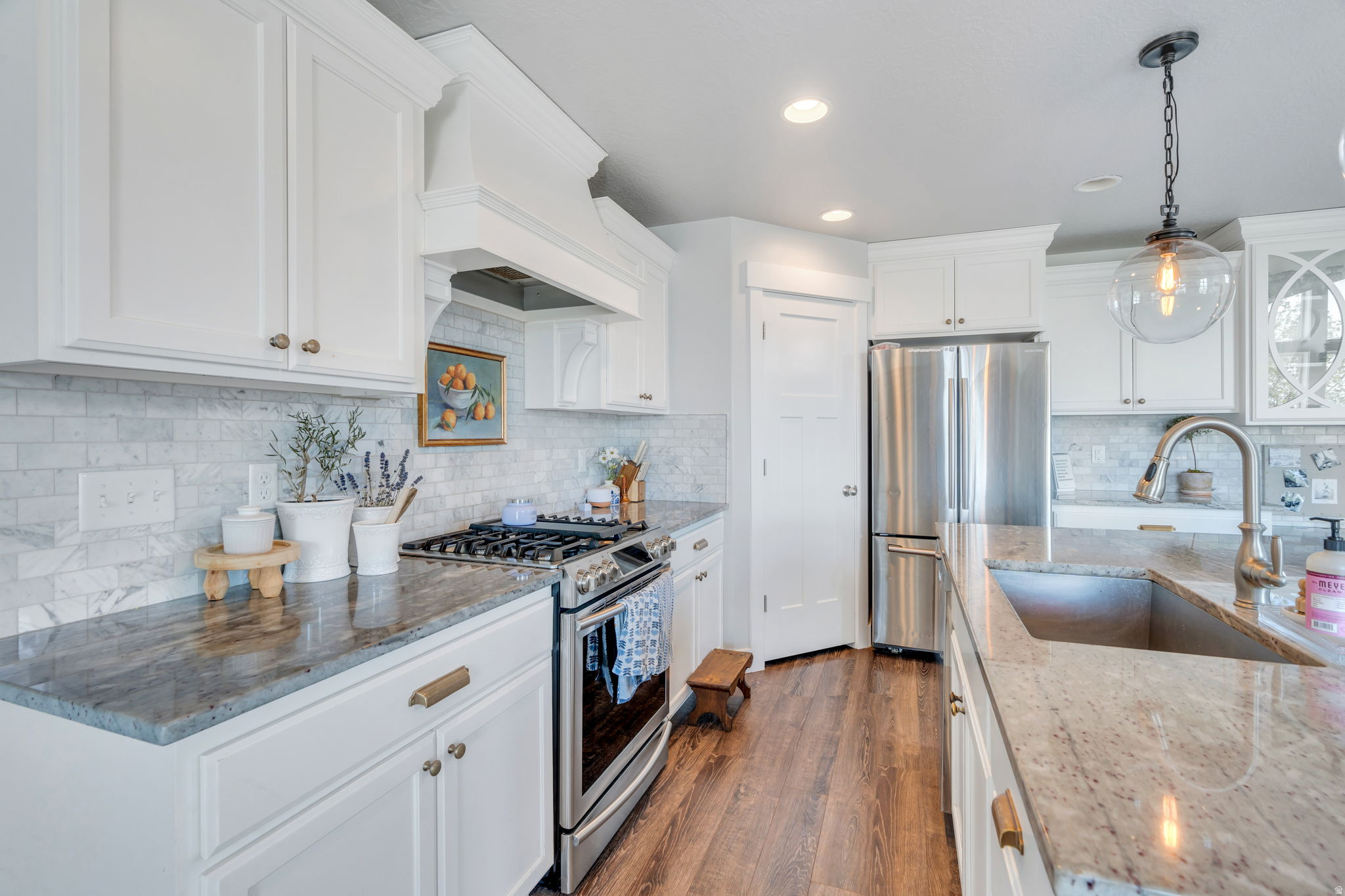 CANYON HILLS - Residential