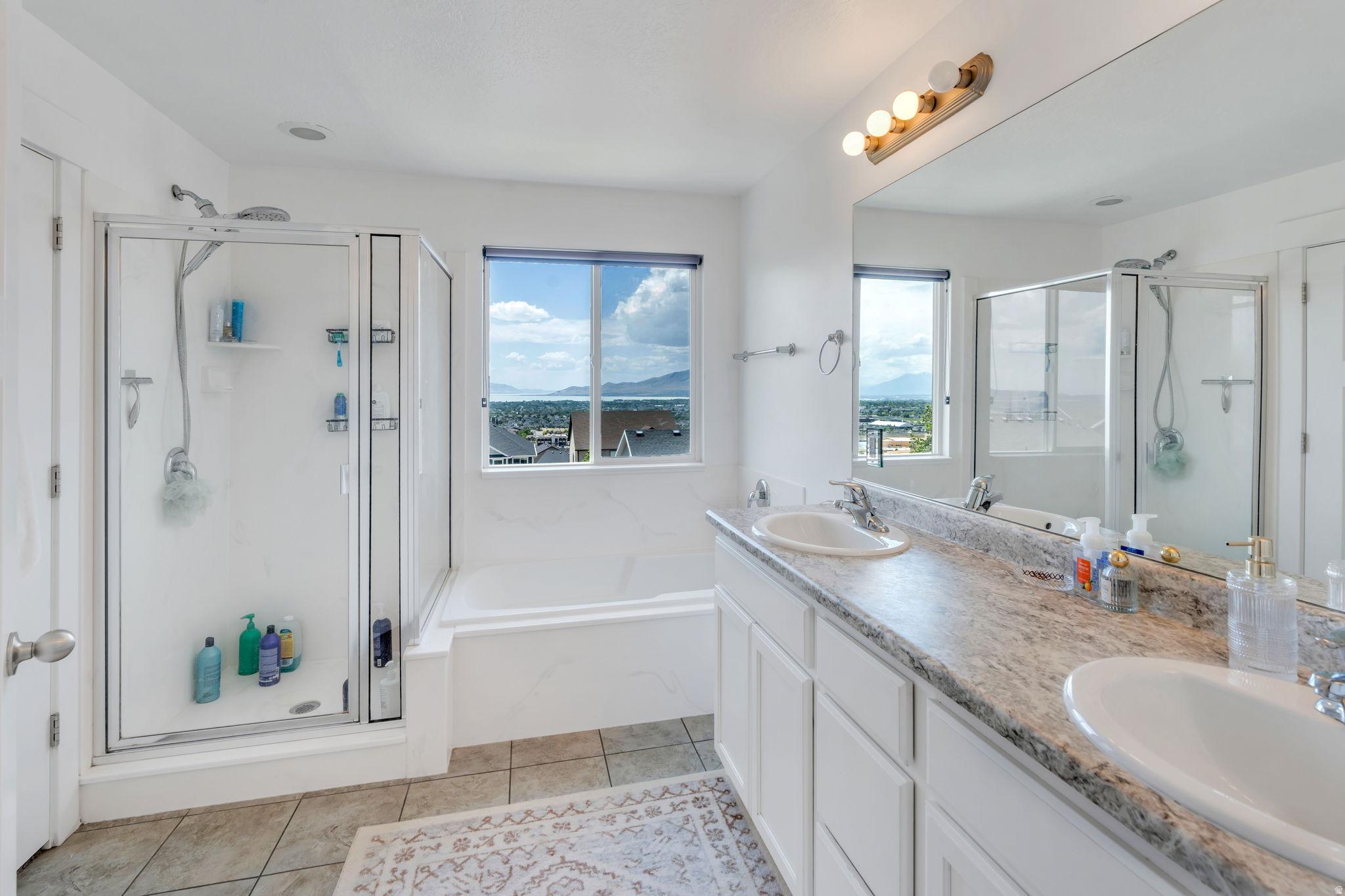 CANYON HILLS - Residential