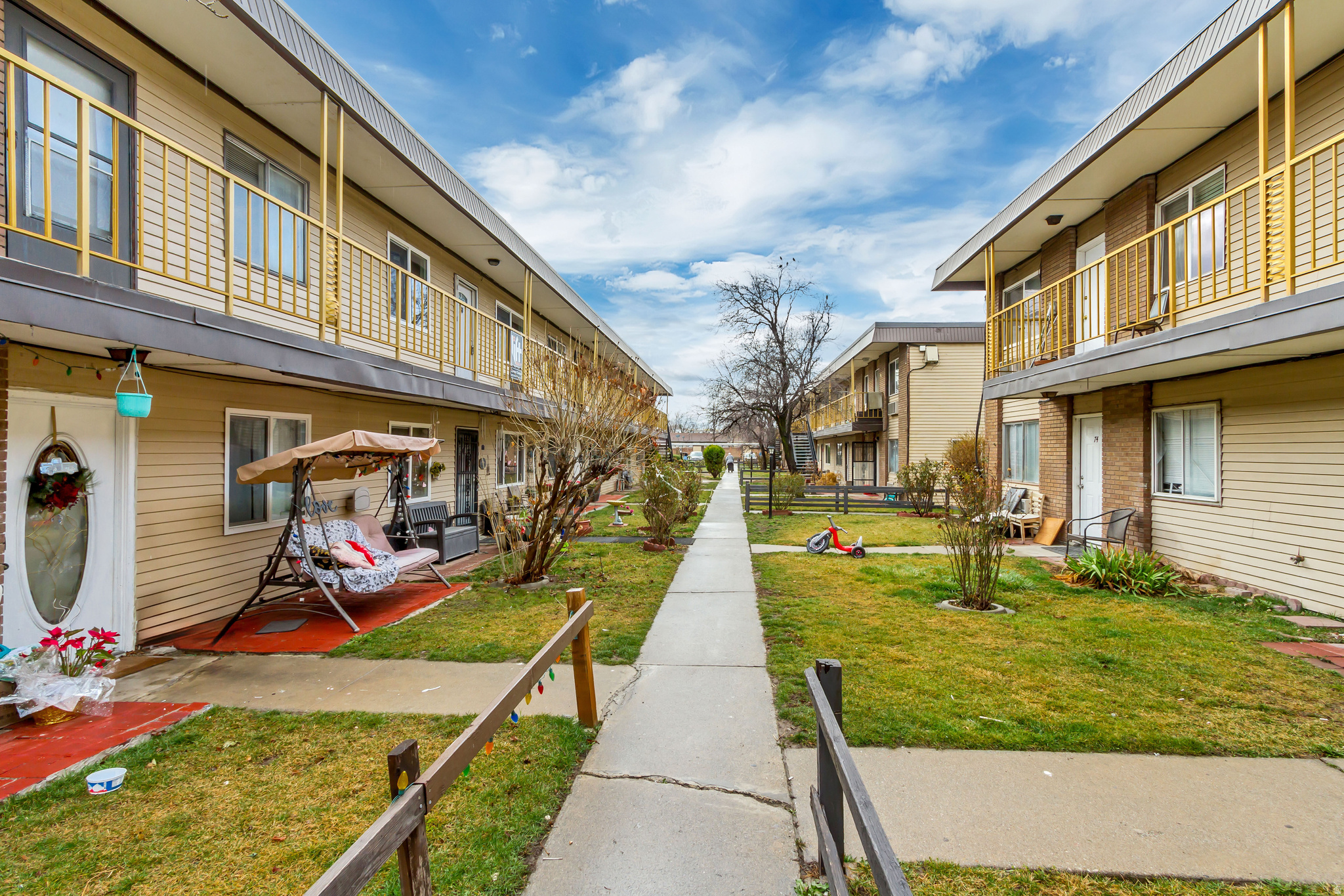 FOUR SEASONS VILLAGE - Residential