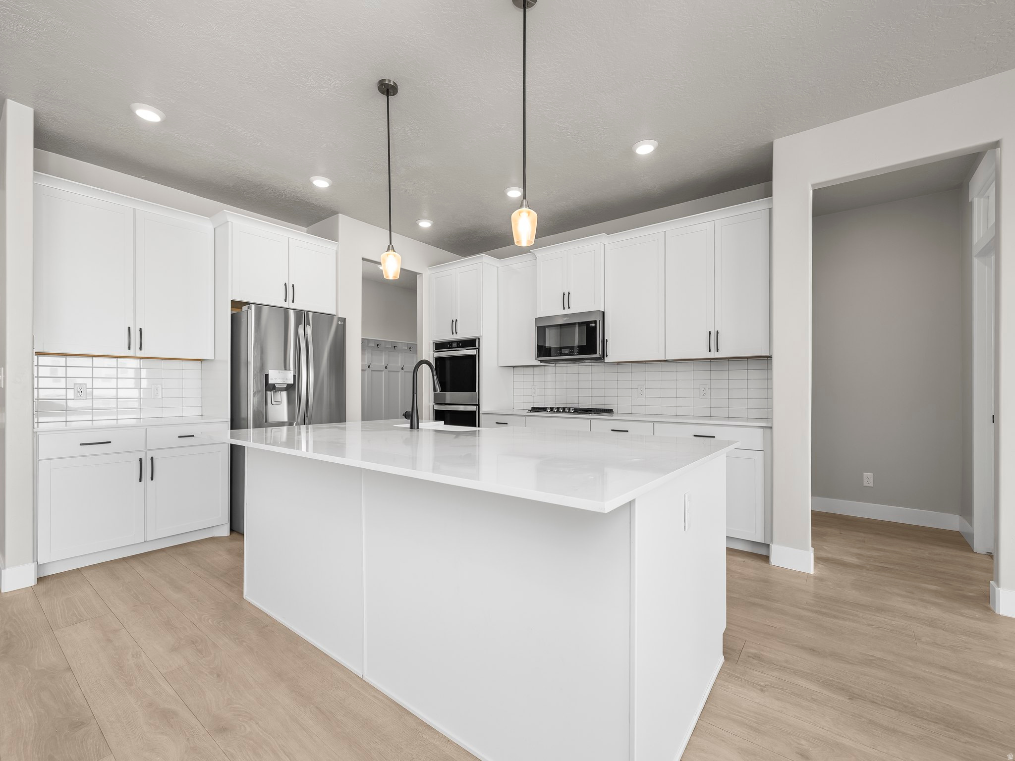MAPLETON GROVE - Residential