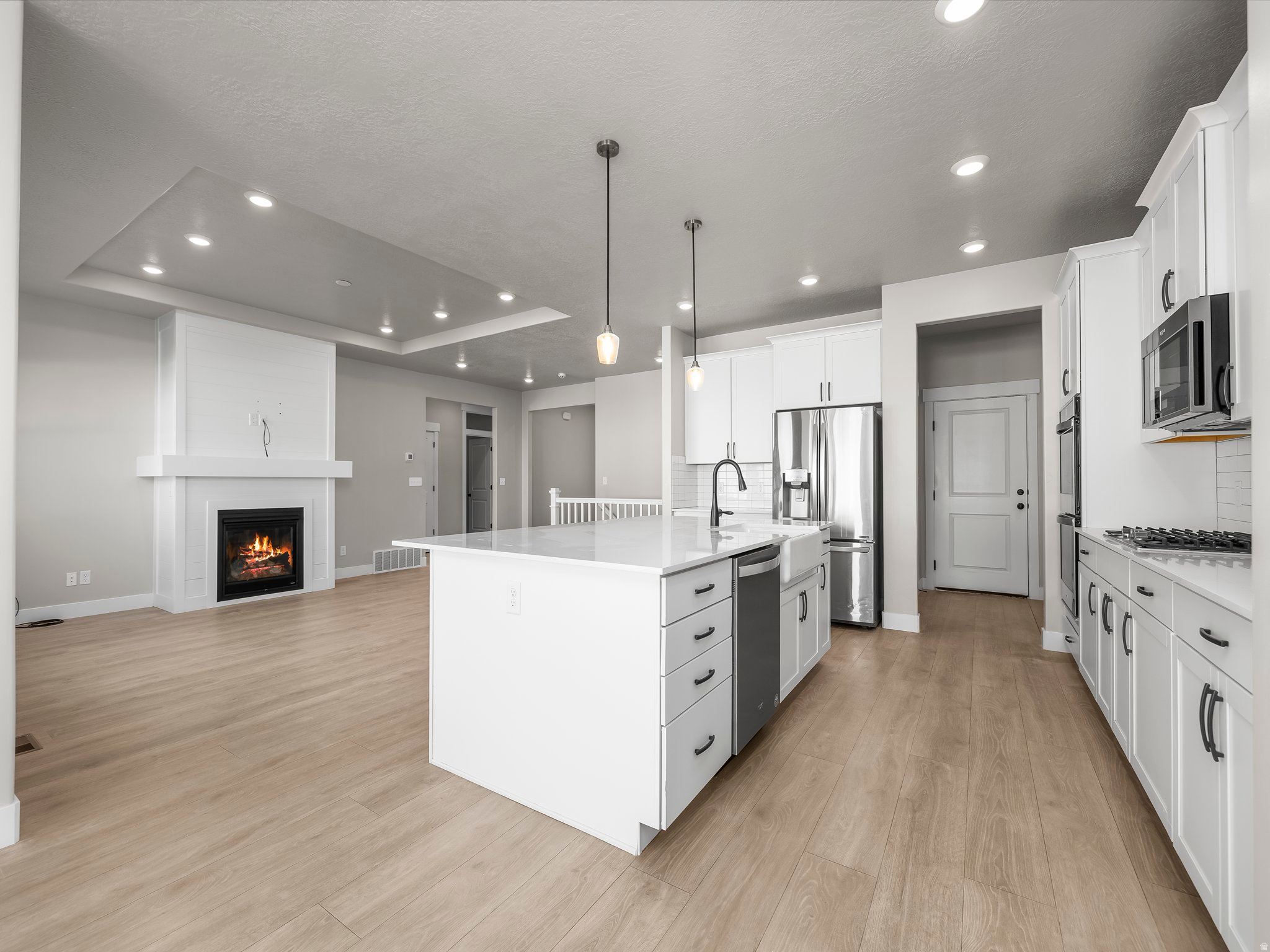 MAPLETON GROVE - Residential