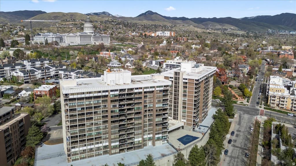 Photo of 241 N VINE ST #306 W, Salt Lake City, UT 84103 (MLS # 2180976)