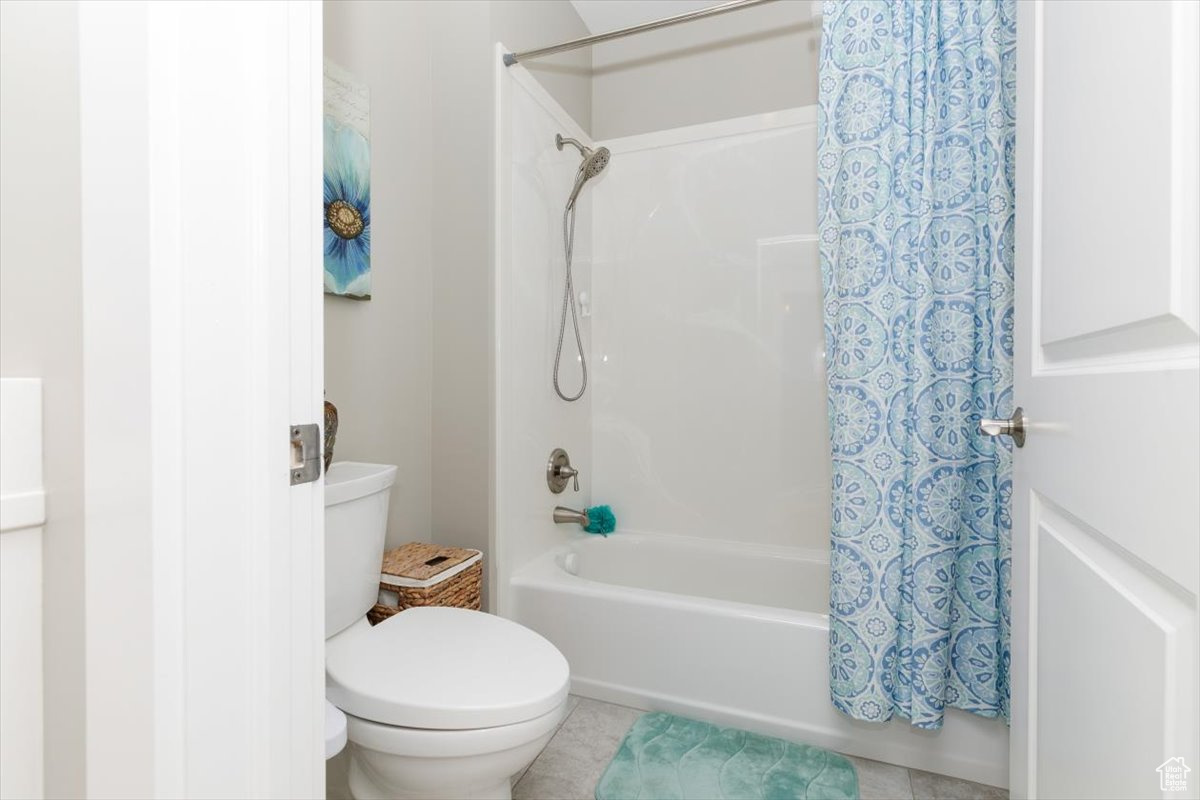 PHEASANT HOLLOW ESTATES PH 3 - Residential