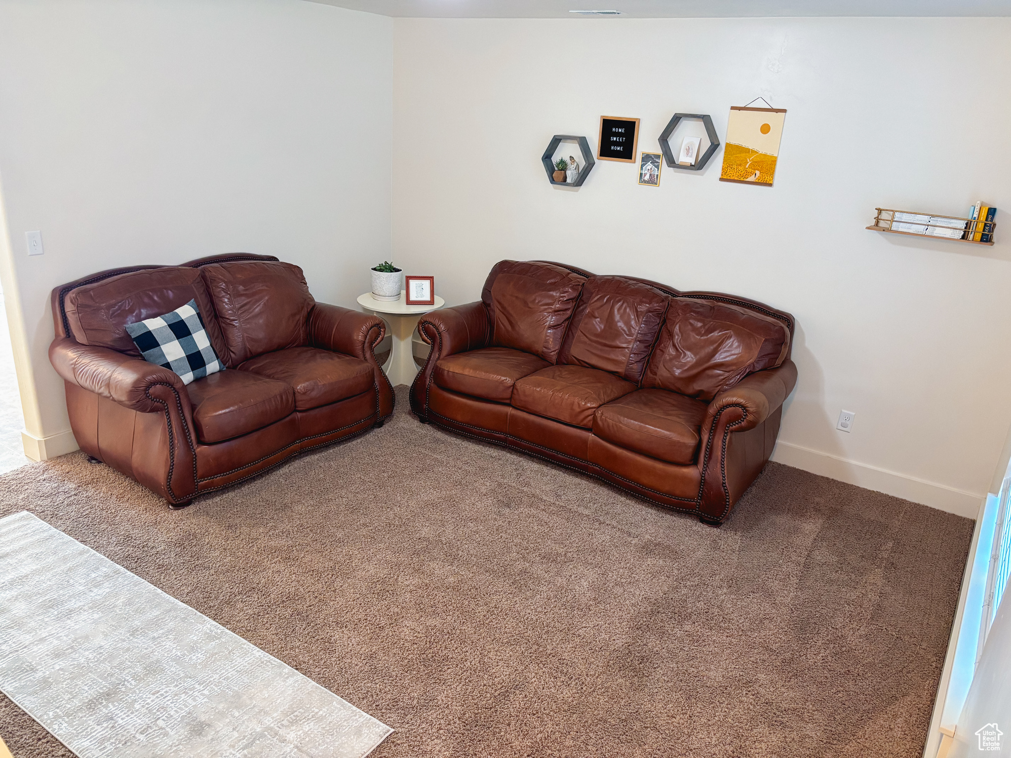 ASHBURY COURT - Residential