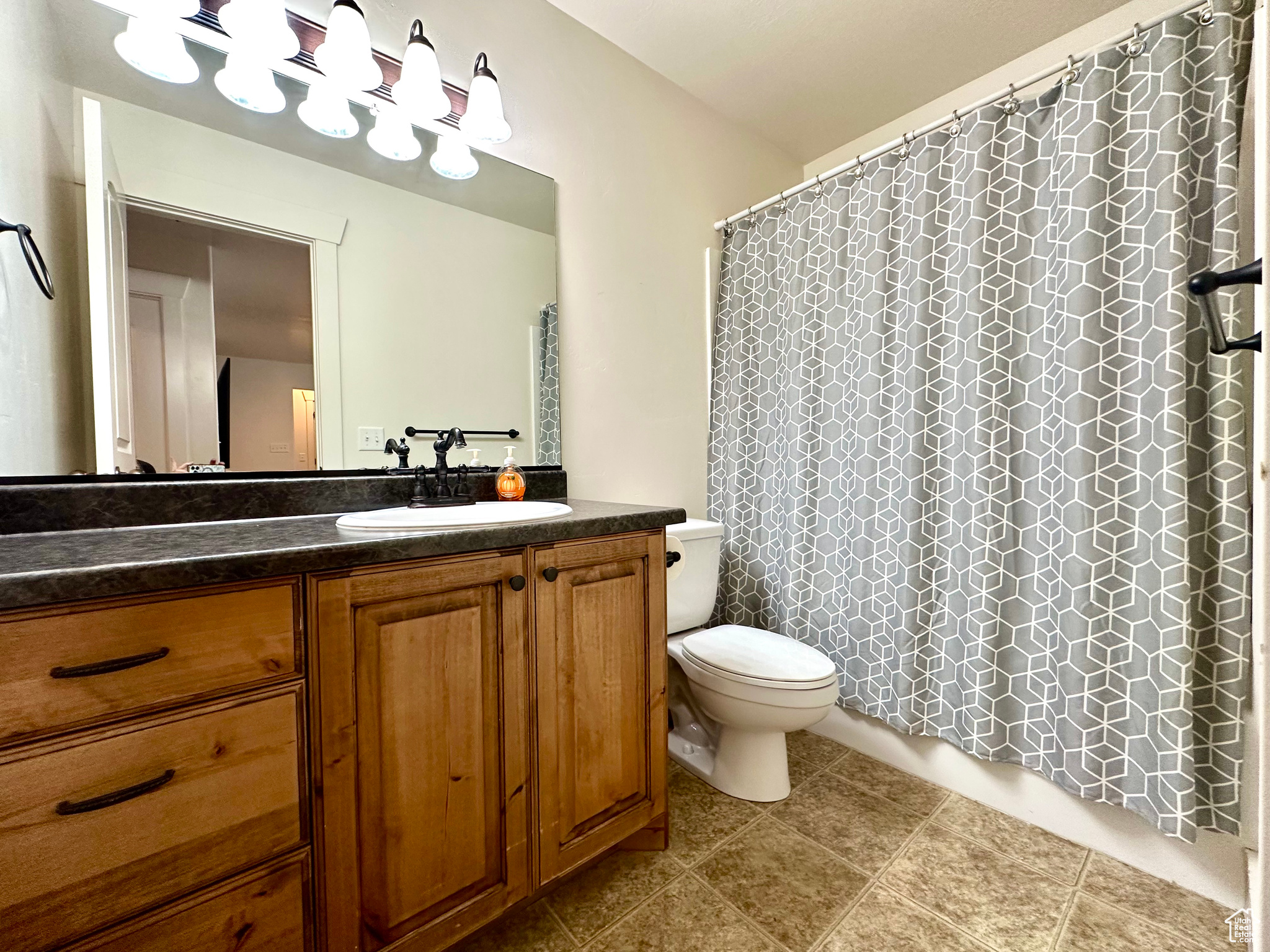 ASHBURY COURT - Residential