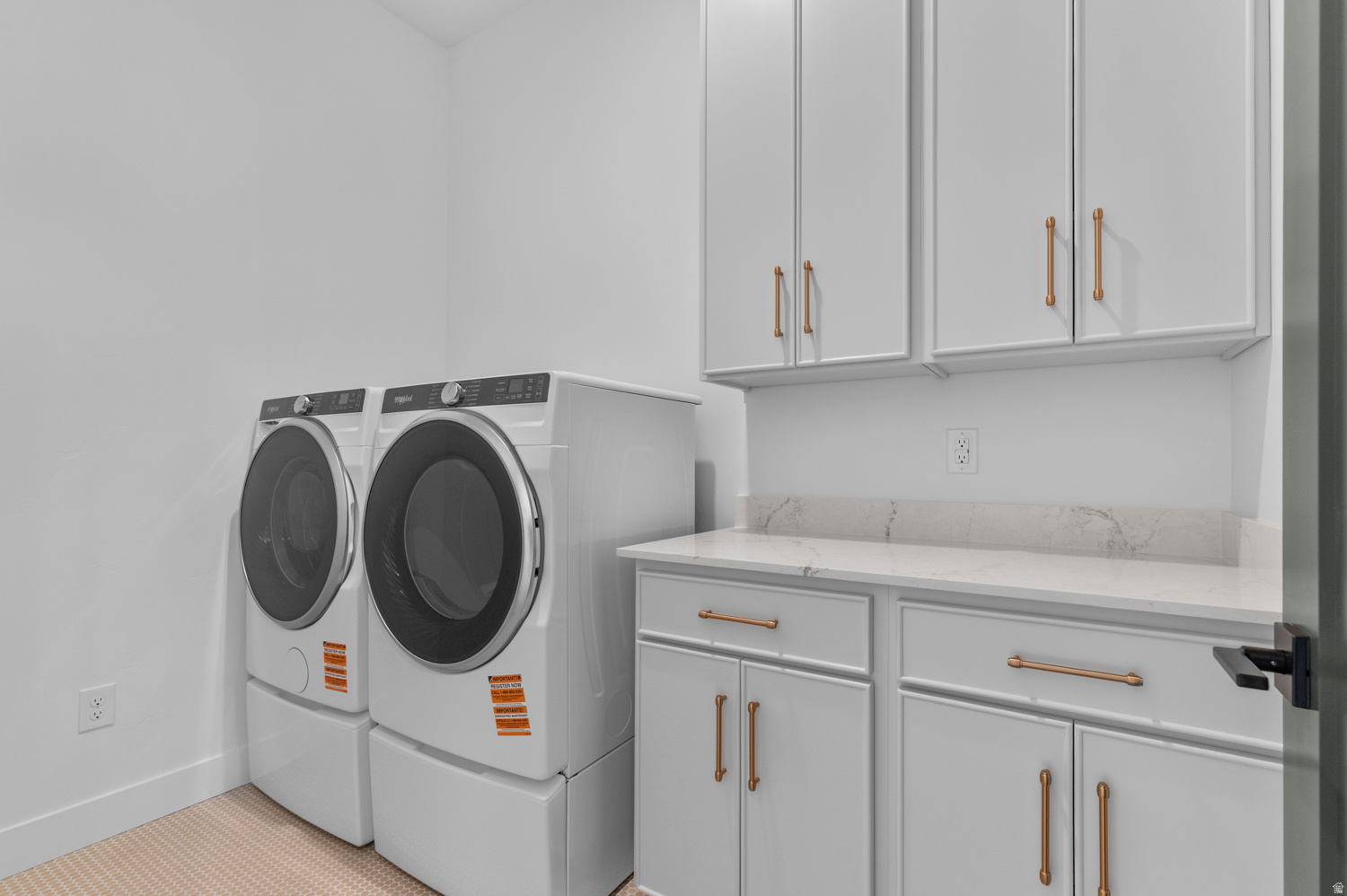 INVERNESS BY D.R. HORTON - Residential