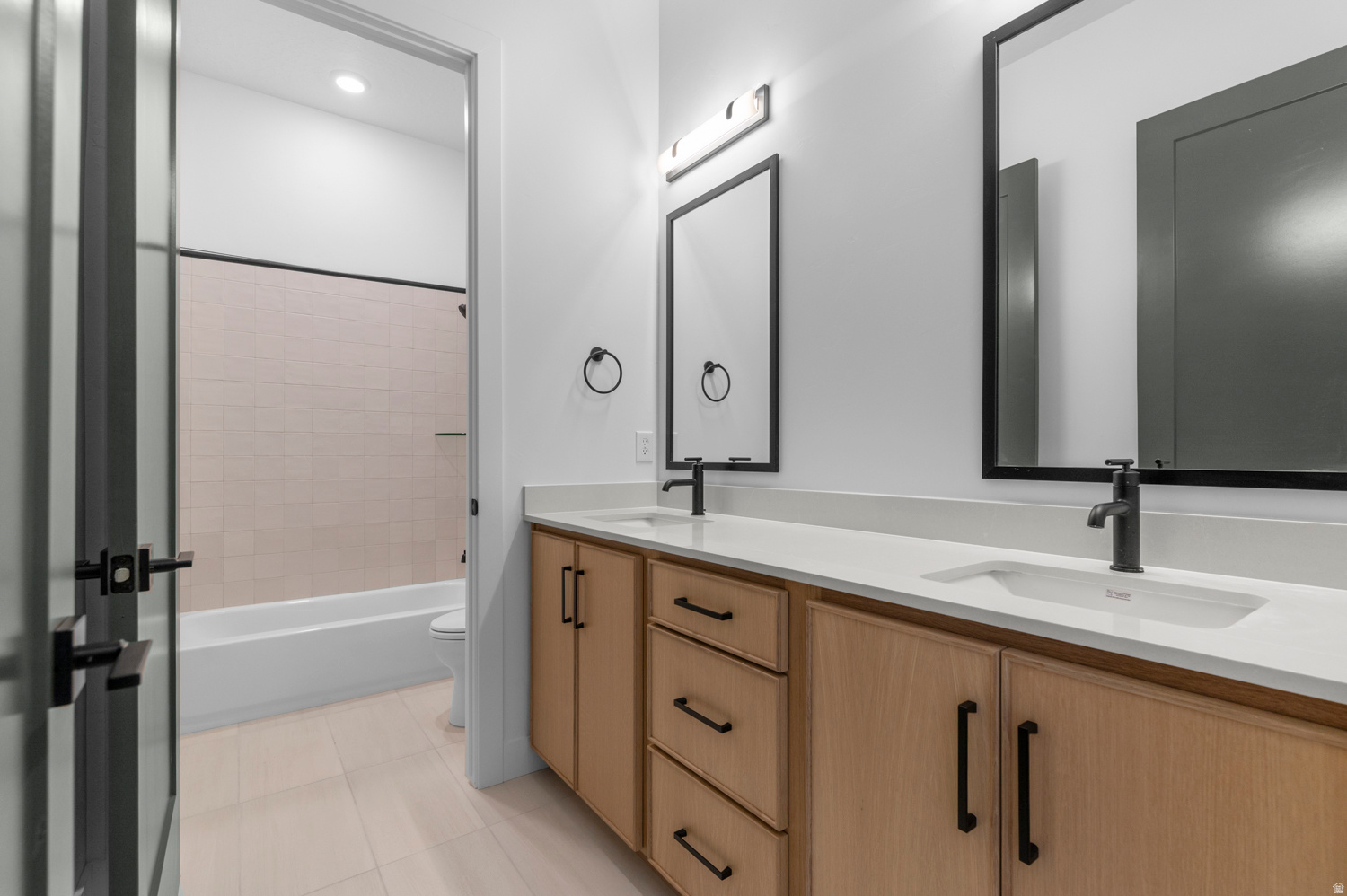 INVERNESS BY D.R. HORTON - Residential