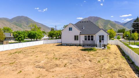 Tiny photo for 787 N 300 W, Mapleton, UT 84664 (MLS # 2130333)