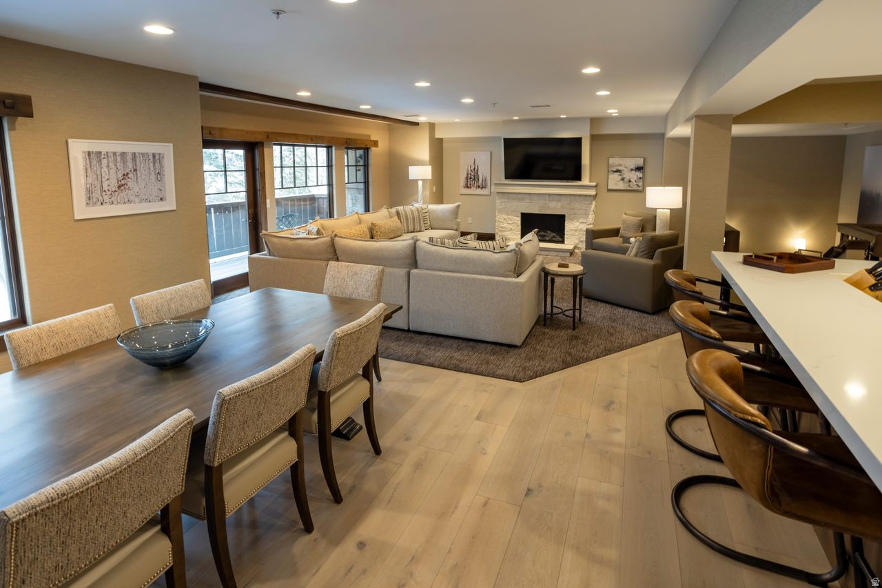 THE RESIDENCES AT THE CHATEAUX - Residential