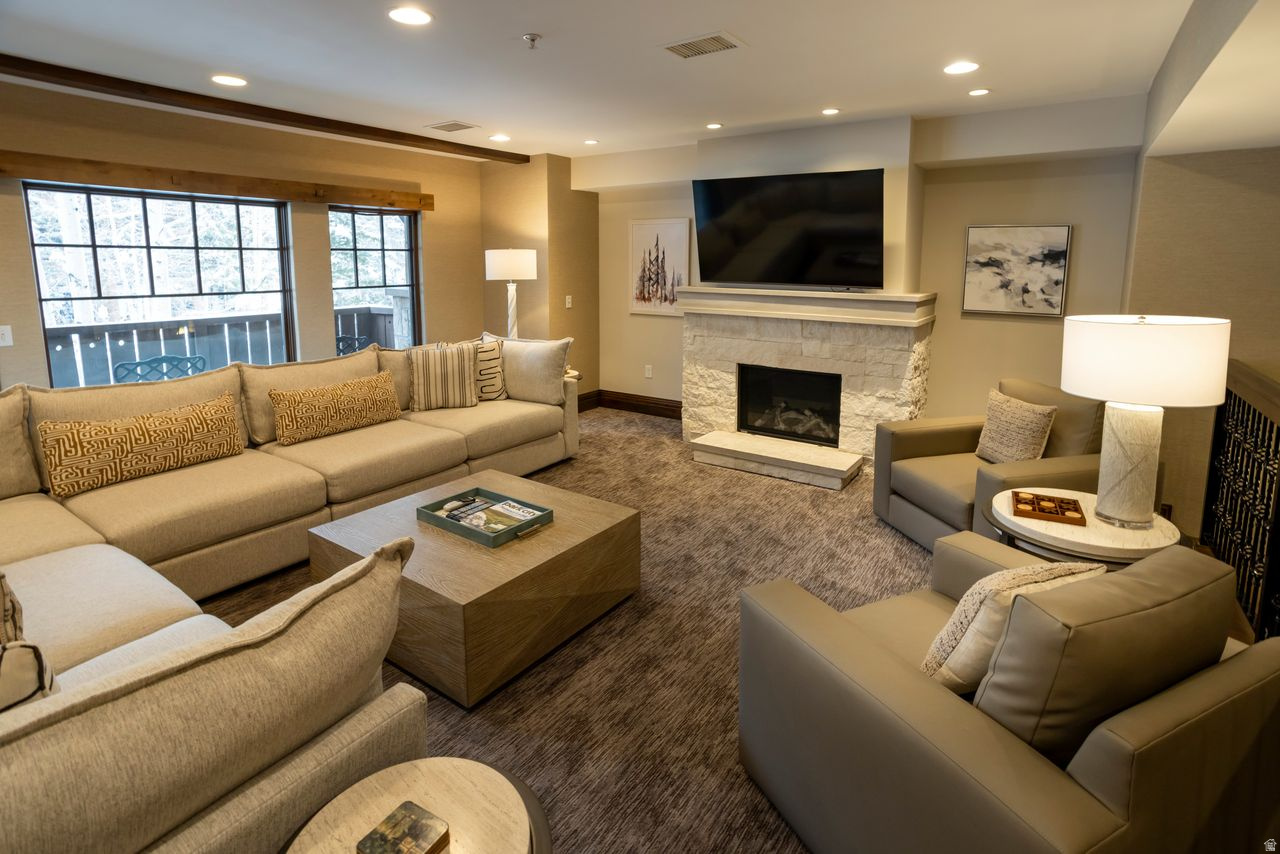 THE RESIDENCES AT THE CHATEAUX - Residential
