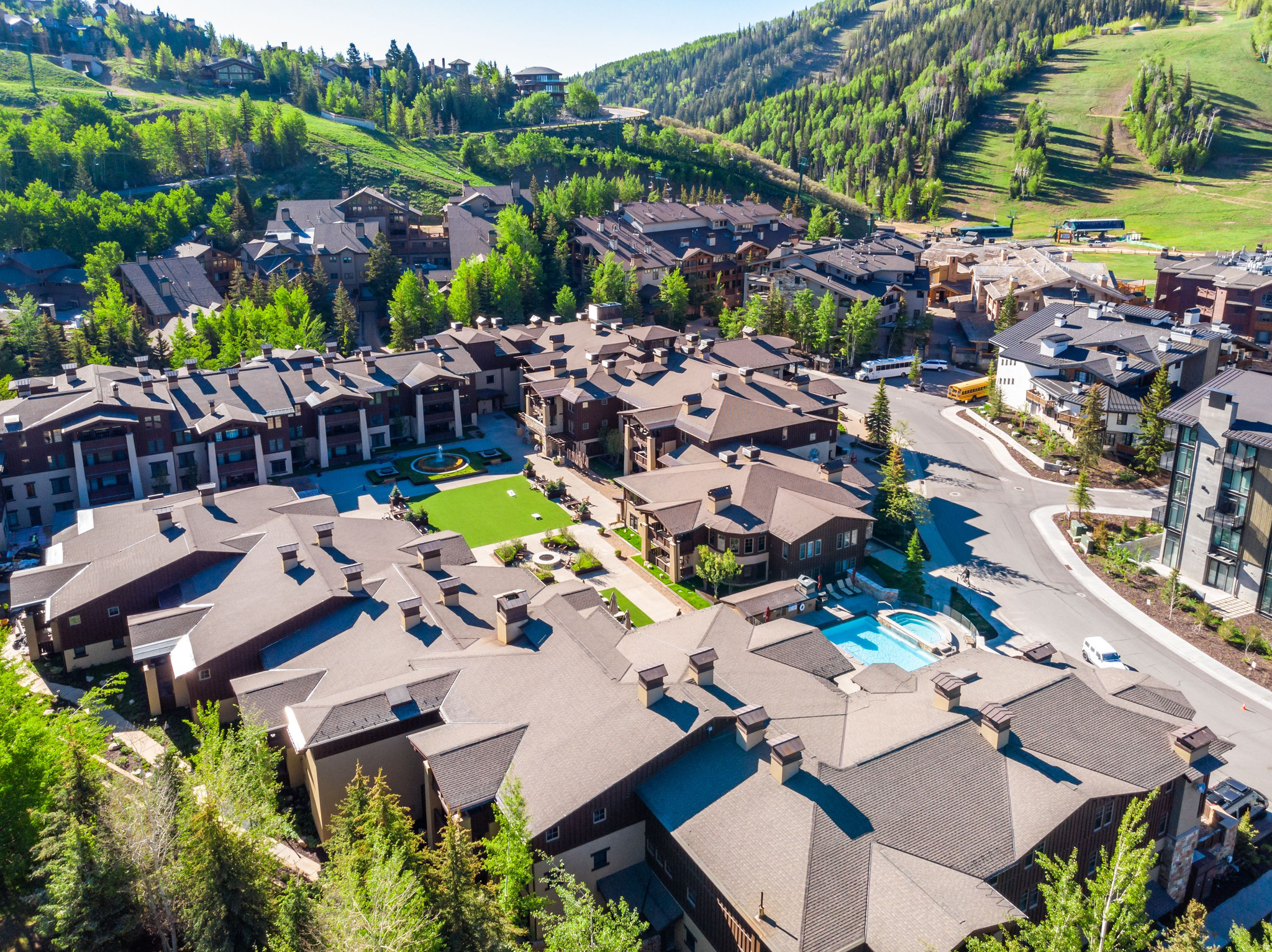 THE RESIDENCES AT THE CHATEAUX - Residential