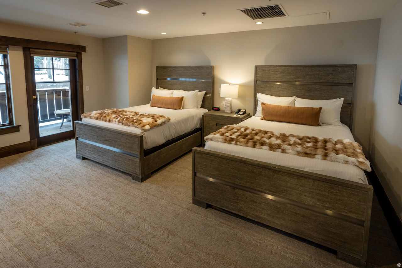 THE RESIDENCES AT THE CHATEAUX - Residential