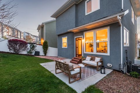 Tiny photo for 994 E DEER ARCH LN, Draper, UT 84020 (MLS # 2149450)