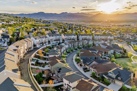 Tiny photo for 994 E DEER ARCH LN, Draper, UT 84020 (MLS # 2149450)