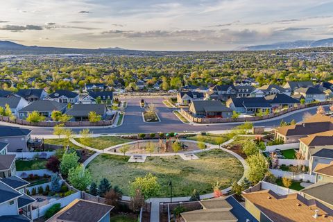 Tiny photo for 994 E DEER ARCH LN, Draper, UT 84020 (MLS # 2149450)