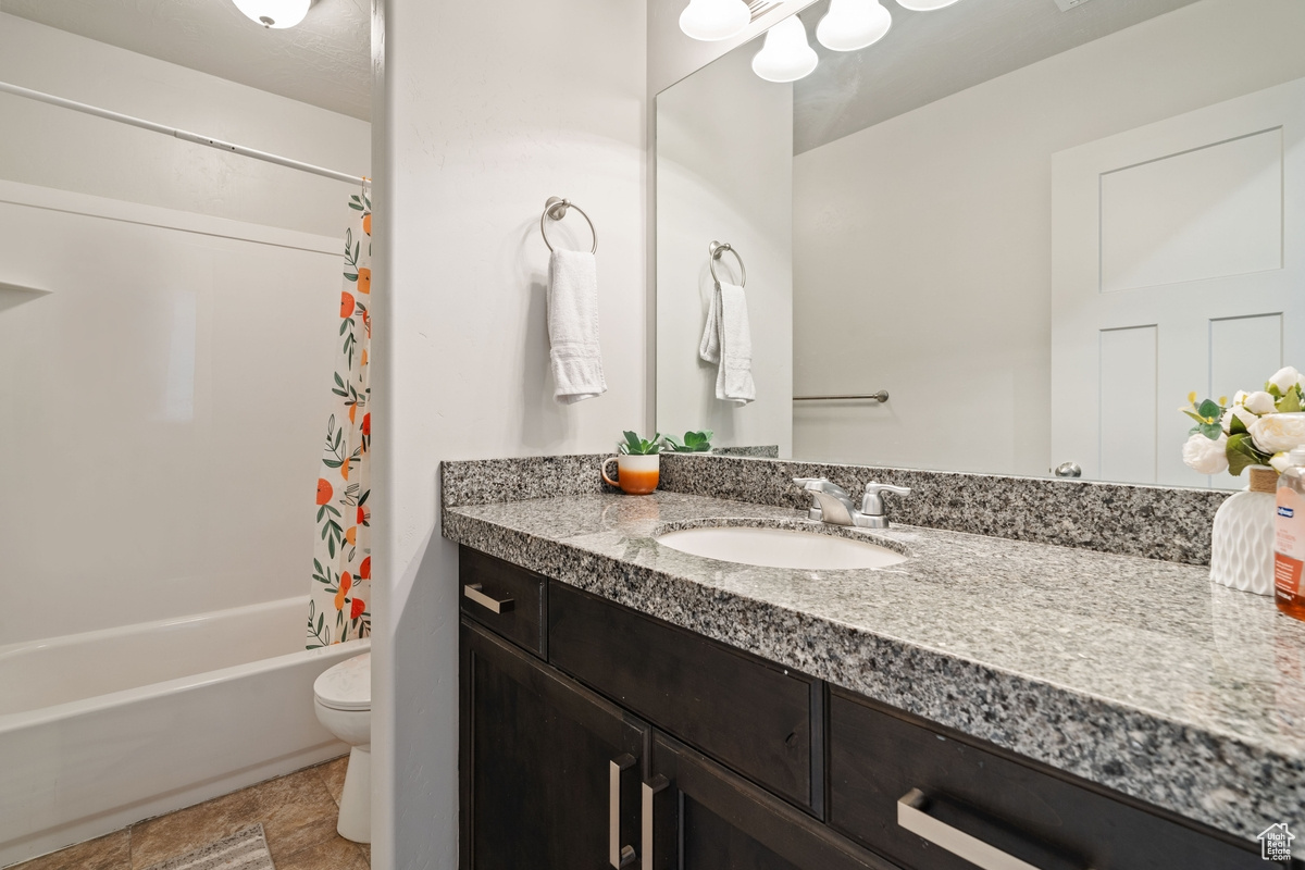 BRIDGEPORT AT WATERS EDGE - Residential