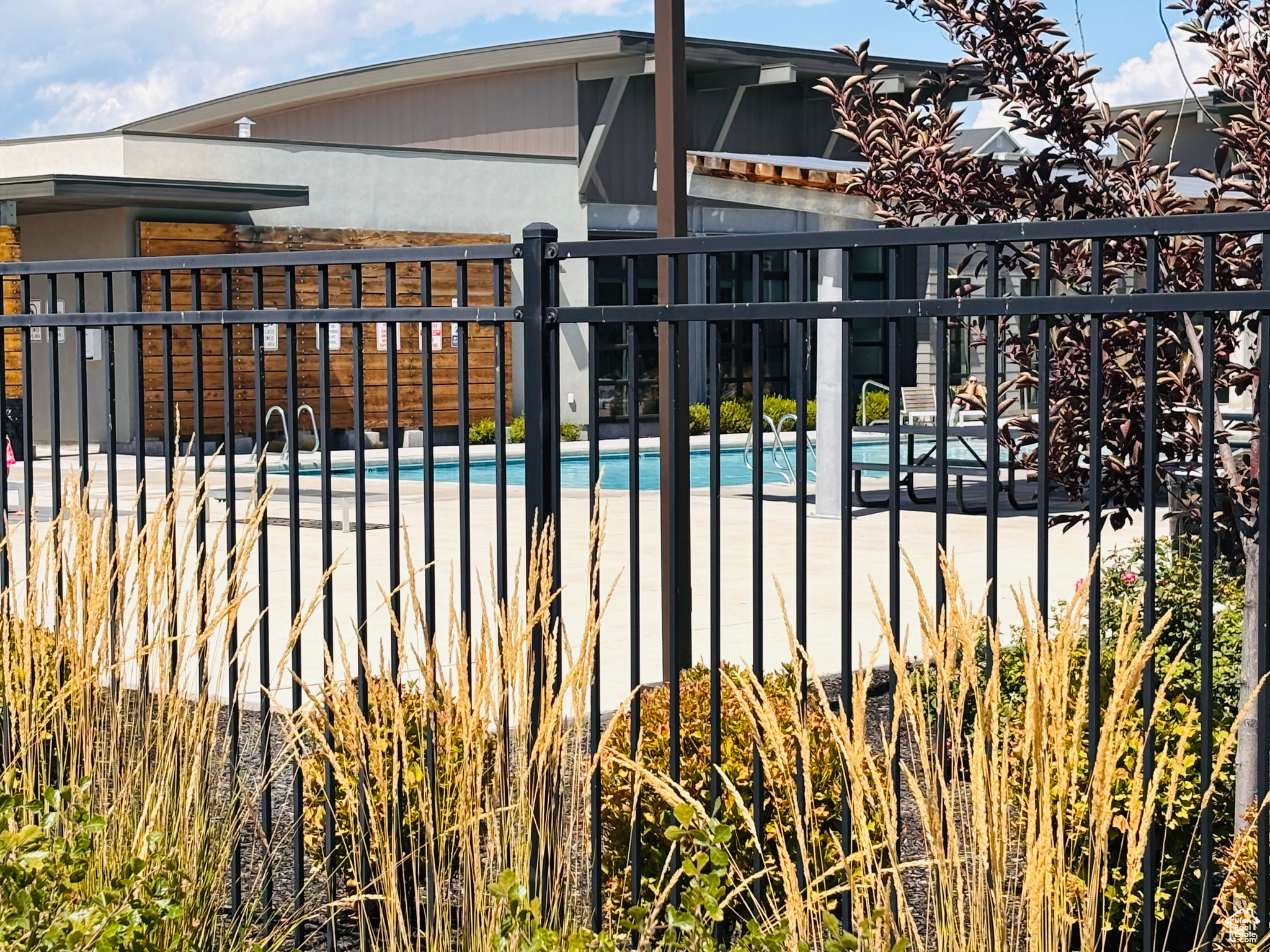 BRIDGEPORT AT WATERS EDGE - Residential
