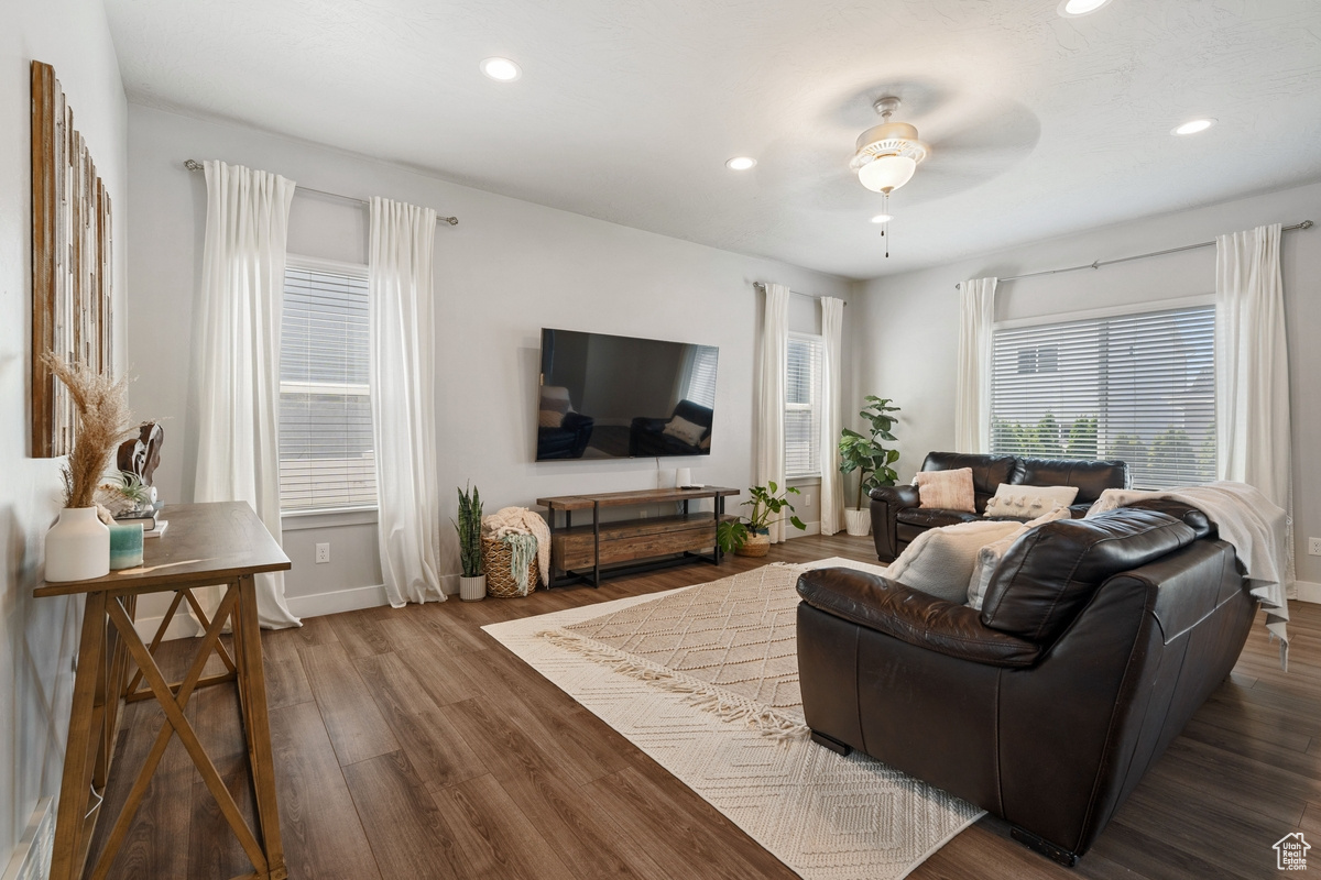 BRIDGEPORT AT WATERS EDGE - Residential