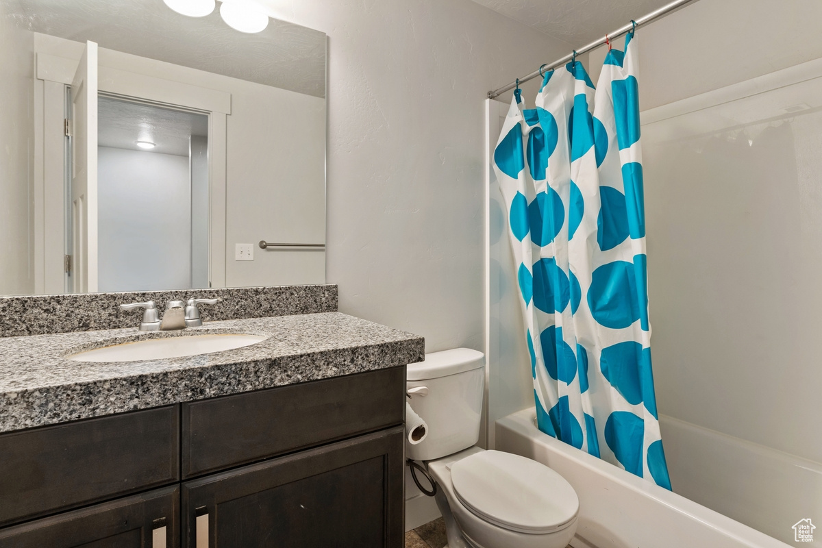 BRIDGEPORT AT WATERS EDGE - Residential