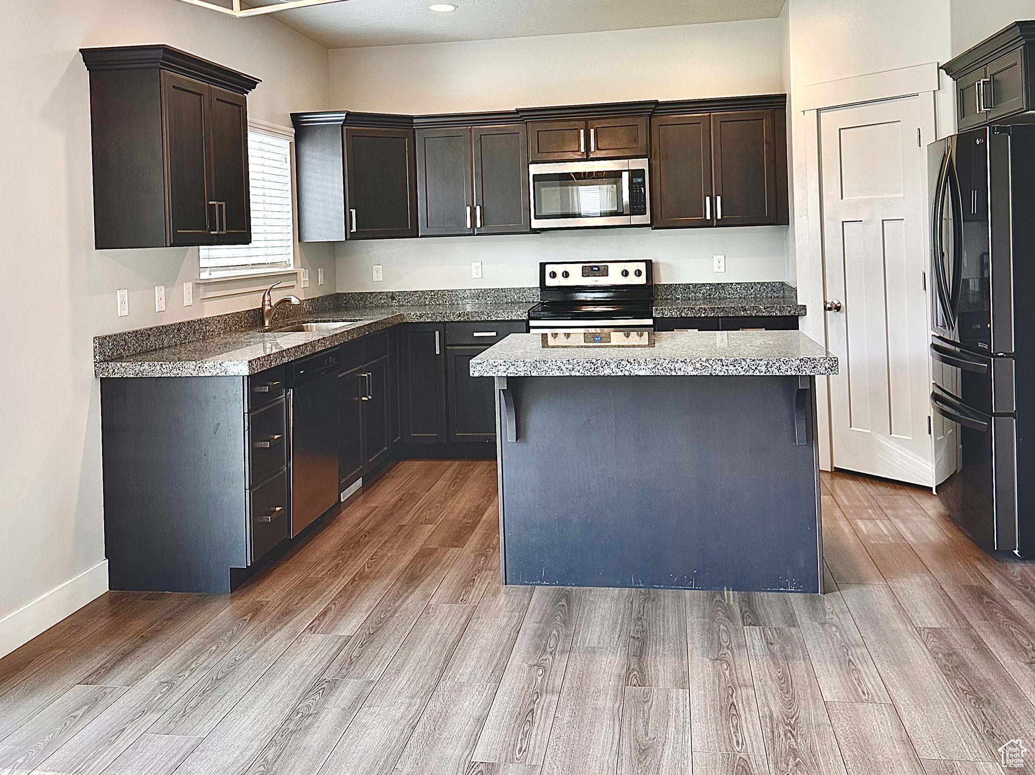 BRIDGEPORT AT WATERS EDGE - Residential