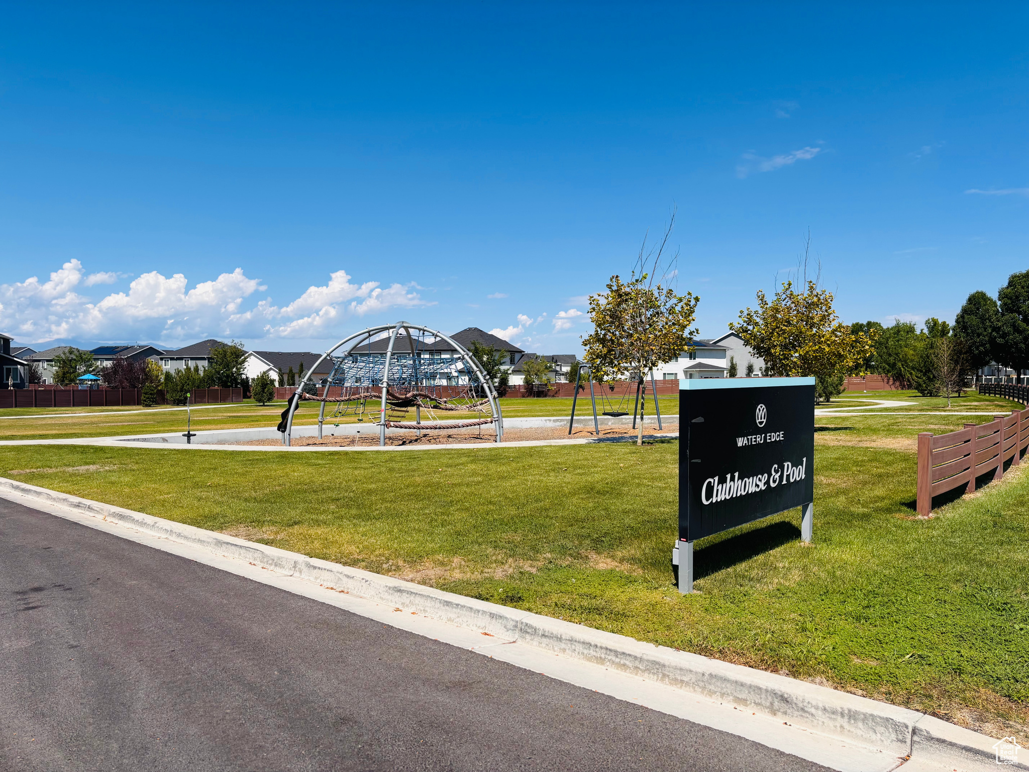 BRIDGEPORT AT WATERS EDGE - Residential