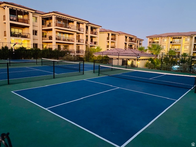 ESTANCIA - Residential