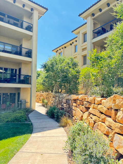 ESTANCIA - Residential