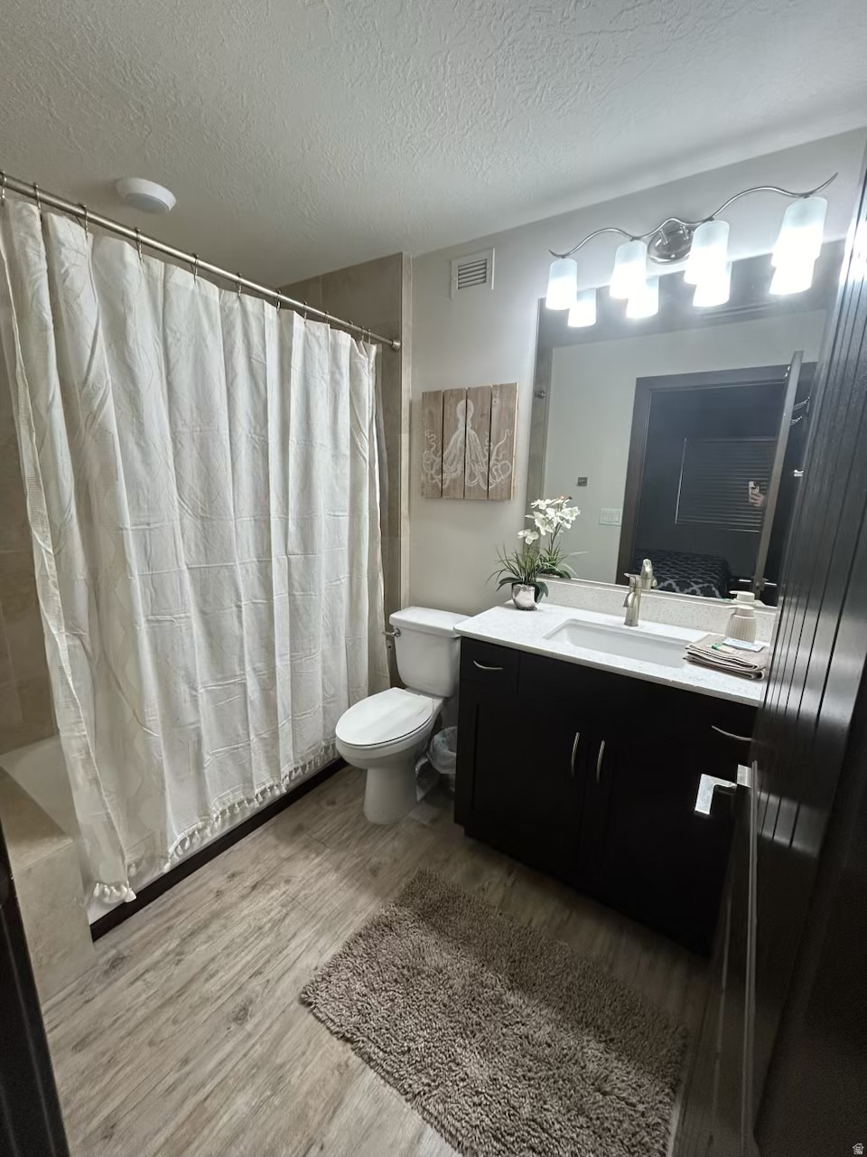 ESTANCIA - Residential