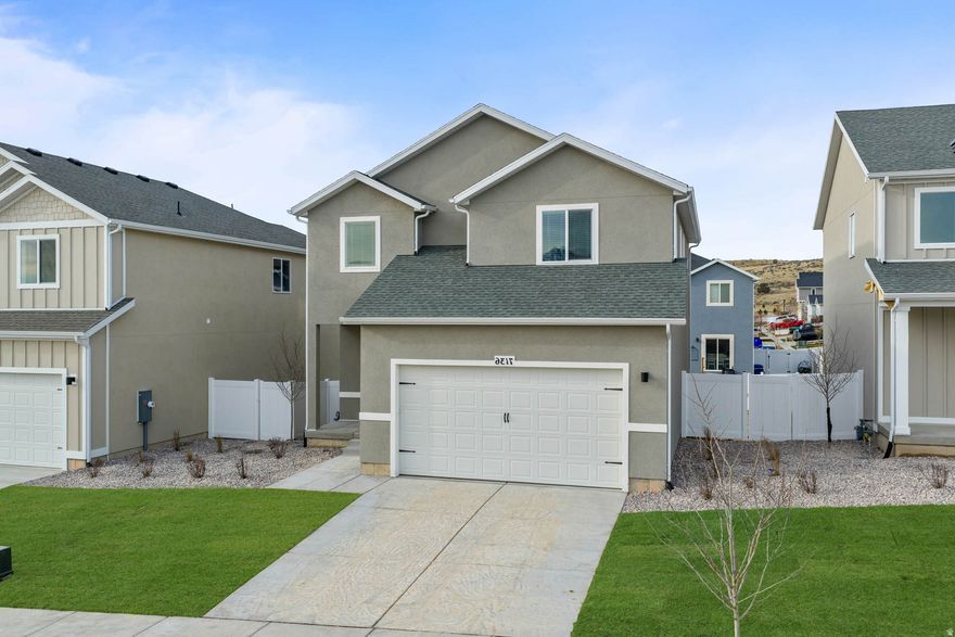 Walk-out basement! 3 bedrooms! Plenty of room to entertain! This Delano floorplan is the perfect blend of modern and relaxation. You will have just what you could ever want.