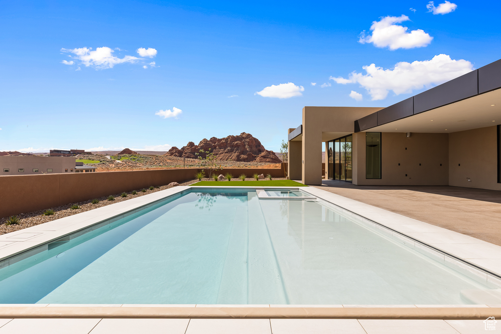 ESTATES AT SAND HOLLOW - Residential