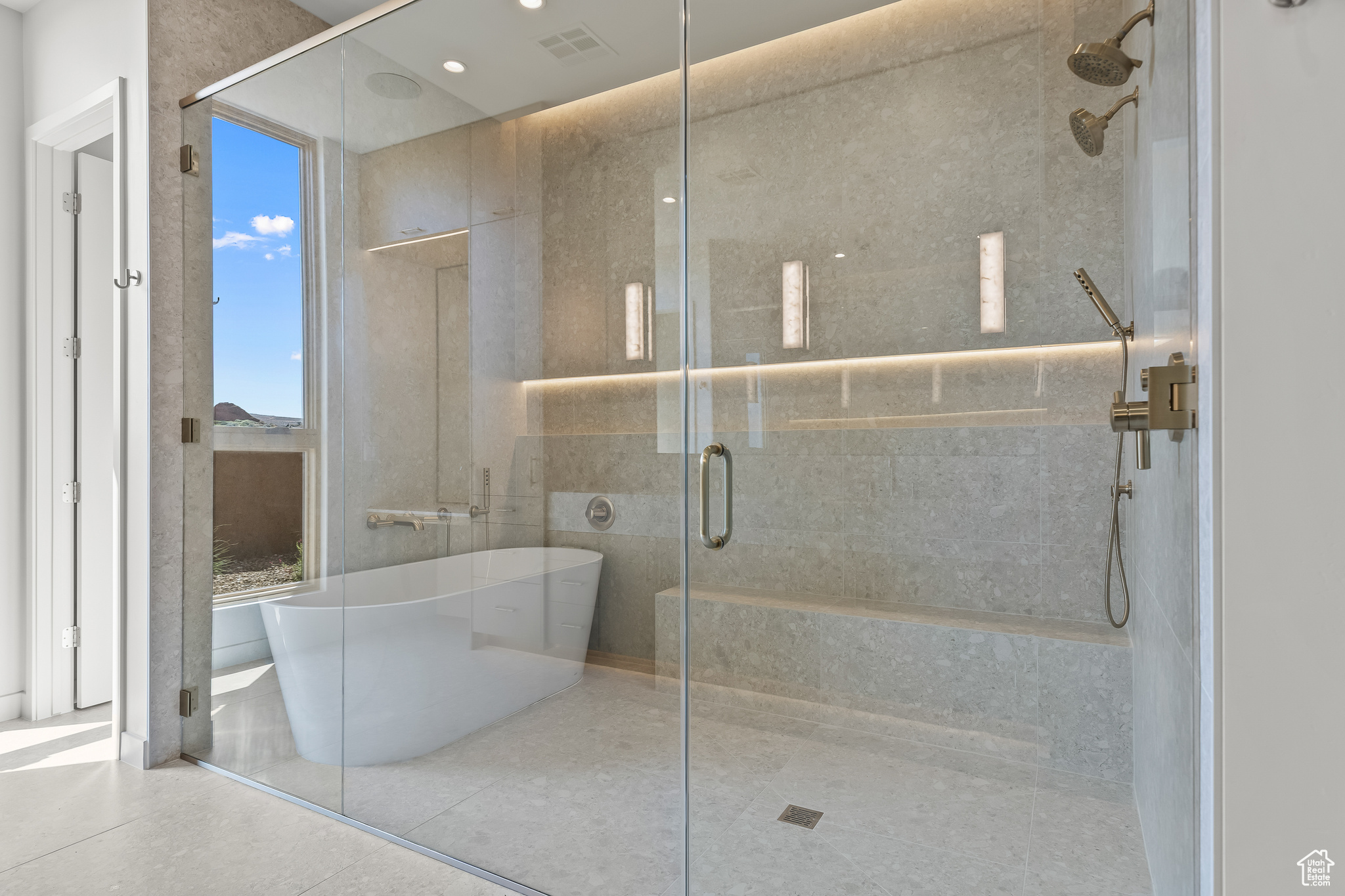 ESTATES AT SAND HOLLOW - Residential