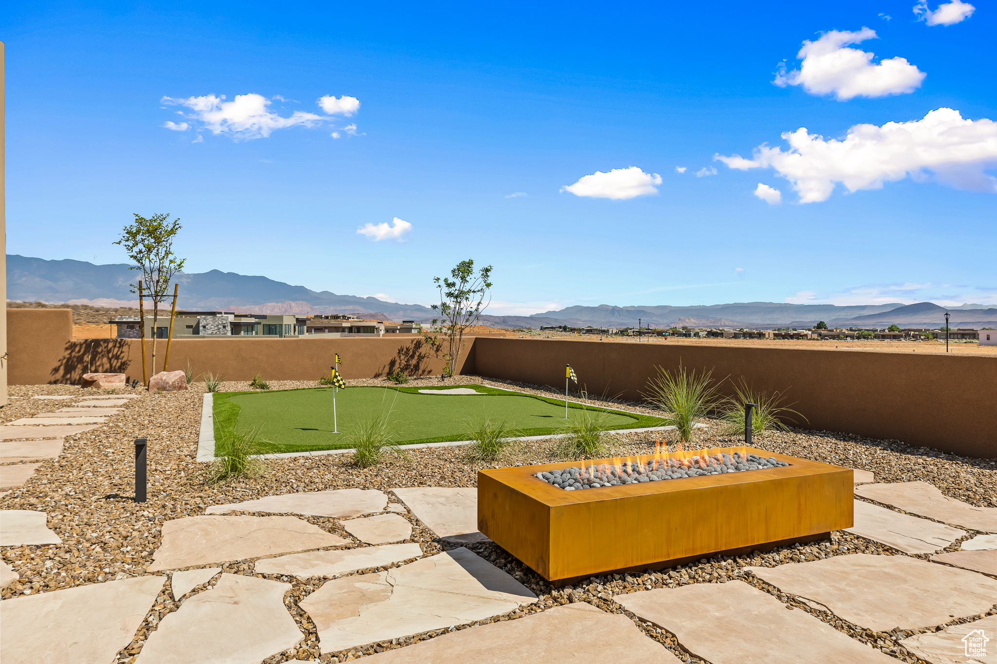 ESTATES AT SAND HOLLOW - Residential