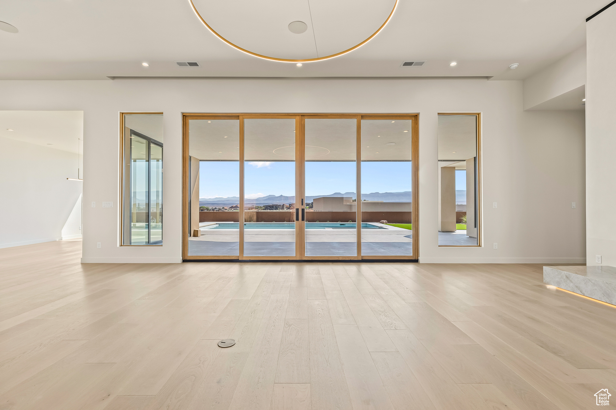 ESTATES AT SAND HOLLOW - Residential