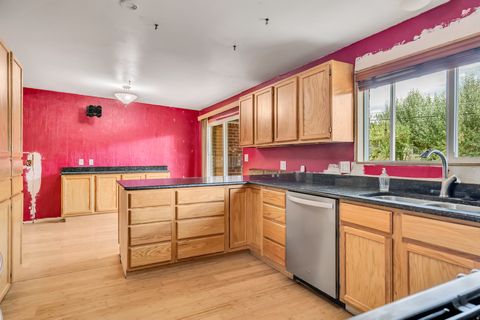 Tiny photo for 5947 S 620 E, Murray, UT 84107 (MLS # 2120894)