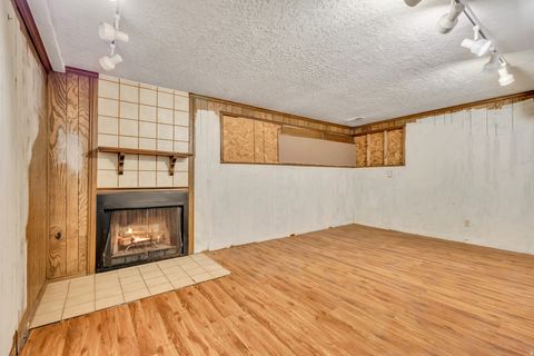 Tiny photo for 5947 S 620 E, Murray, UT 84107 (MLS # 2120894)