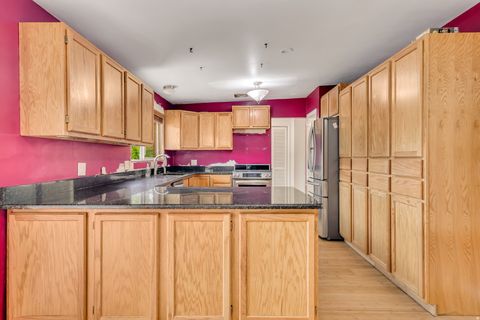 Tiny photo for 5947 S 620 E, Murray, UT 84107 (MLS # 2120894)