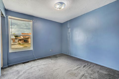 Tiny photo for 5947 S 620 E, Murray, UT 84107 (MLS # 2120894)