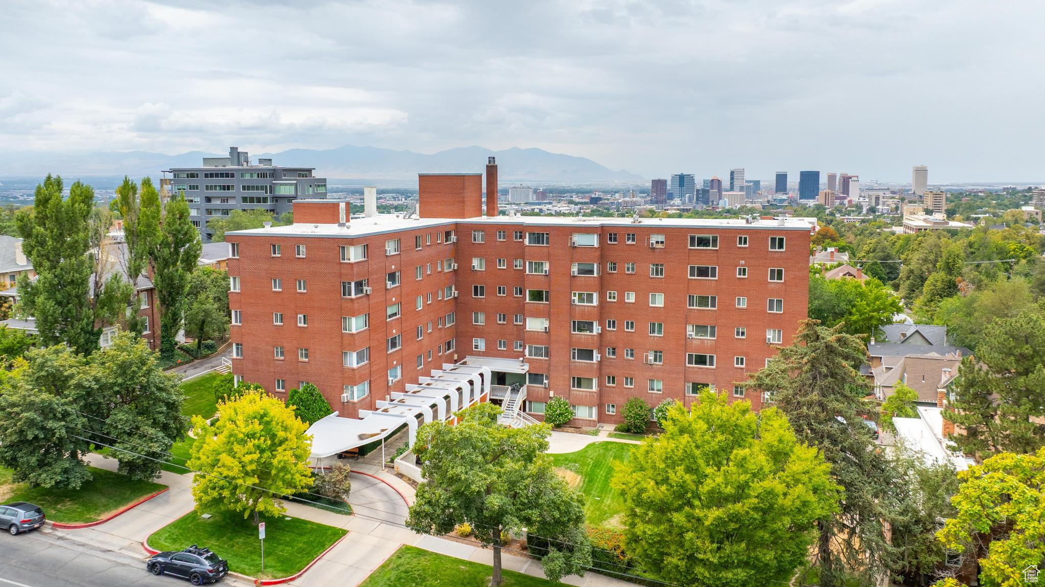 UNIVERSITY HEIGHTS - Residential