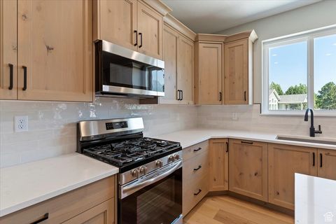 Tiny photo for 1080 E LESTER DR, South Weber, UT 84405 (MLS # 2103592)